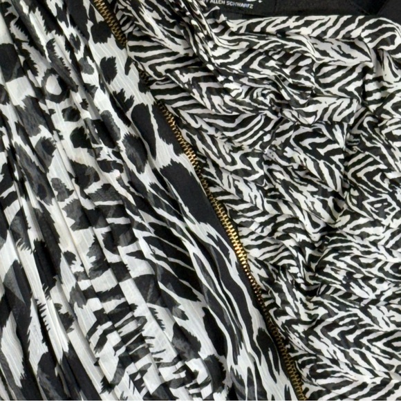 Allen B Schwartz Asymmetrical Black and White Dress. Size 6 - Picture 14 of 16